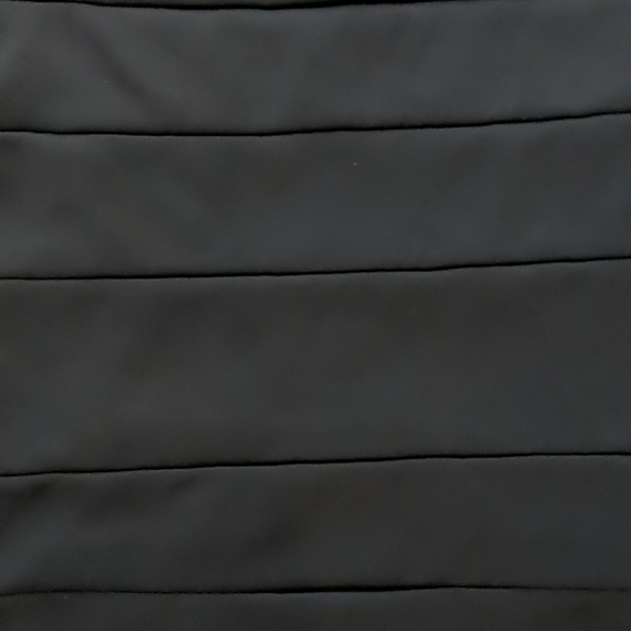 Mini skirt - Picture 2 of 3